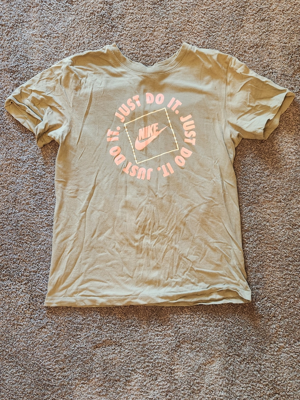 Nike 'Just Do It' Olive Green Graphic Tee